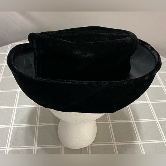 Vintage Ladies Hat Rare Black Velvet Maxine Hats Party Derby Fancy Gala Glam main image 6